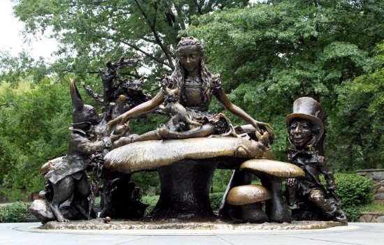 statue di Alice nel Paese delle Meraviglie, Central Park