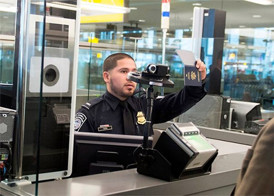 controlli arrivo aeroporto New York