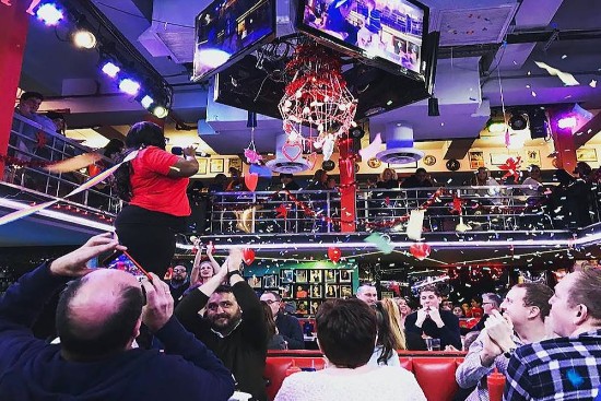 Ellen's Stardust diner