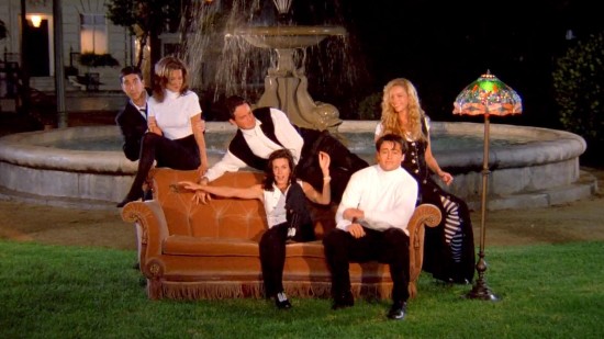 Friends': 5 idee interior ispirate all'appartamento della serie cult anni  Novanta