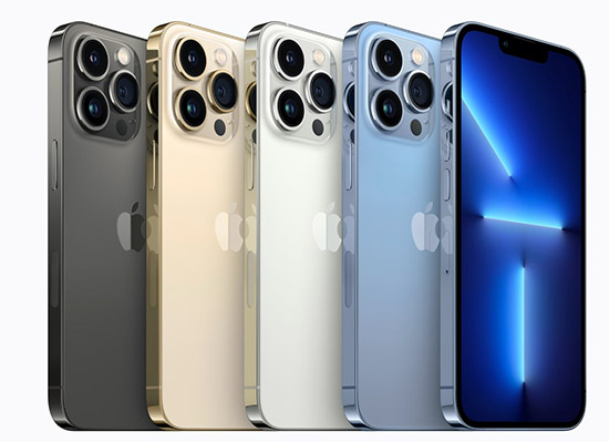 La gamma degli iPhone 13 pro in vendita a New York