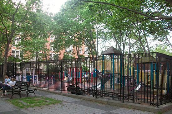 Houston Street Playground - parco giochi per bambini a New York