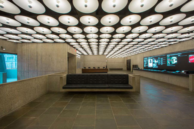 Lobby MET Breuer