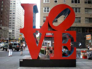 la love sculpture di Robert Indiana