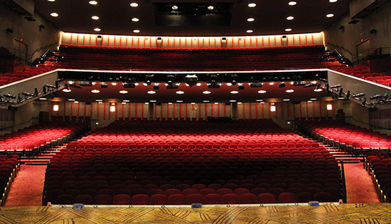 gli interni del Minskoff Theatre a Braodway