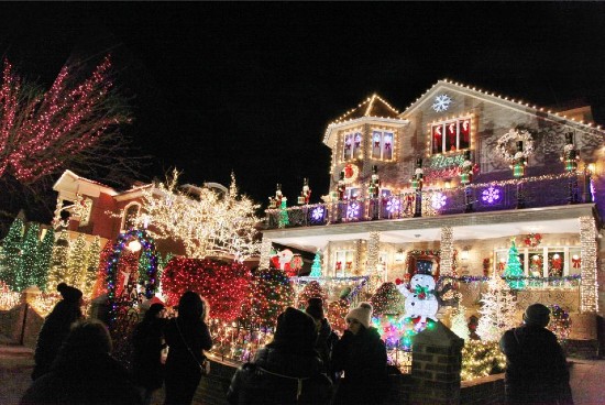 Tour a Dyker Heights