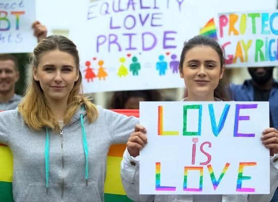 Rivendicazione dei diritti al Gay Pride