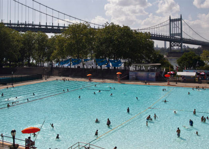Piscine A New York Andare In Piscina Per Sport O Divertimento