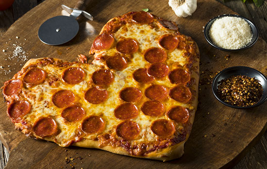 Pizza Pepperoni a forma di cuore