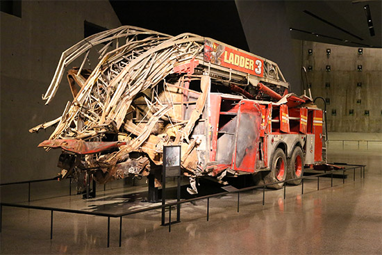 reperti storici originali esposti all'interno del 9/11 Museum di New York