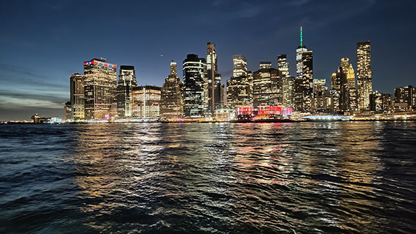 Skyline di Manhattan dal Brooklyn Bridge Park