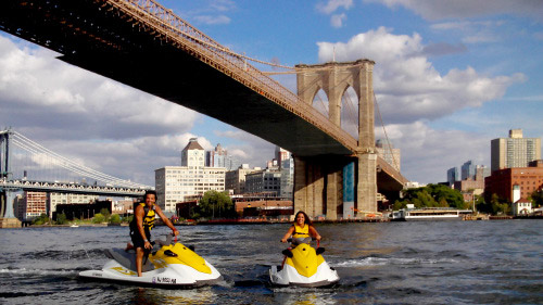 tour in moto d'acqua a new york